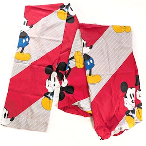 1990-tals Musse Pigg 4-delat sängklädset med överkast, lakan och örngott, vintage 90-tals Disney sovrumsdekoration i popkonststil, tillverkad i USA bild 4