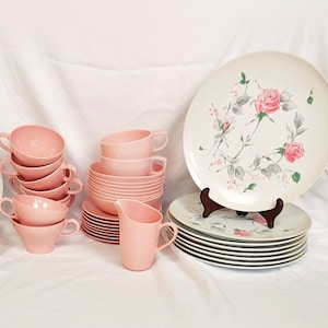 1950s Texas Ware Dining Set, Plates Cups, Floral Vintage 50s Midcentury Melamine Serving Dishes, Pink White