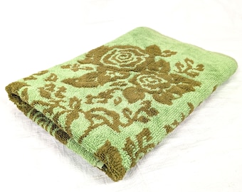 1960s Callaway Bath Mat, Square Two-Tone Green, 26 x 26 Inch, Made USA All Cotton, Vintage 60s Floral Bathroom Decor Decorations Retro