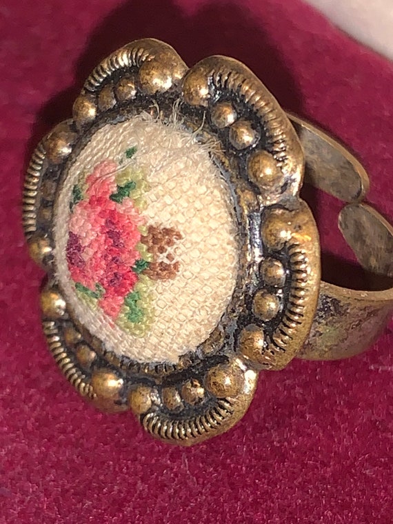 Handmade vintage Victorian needle point ring. Ros… - image 6