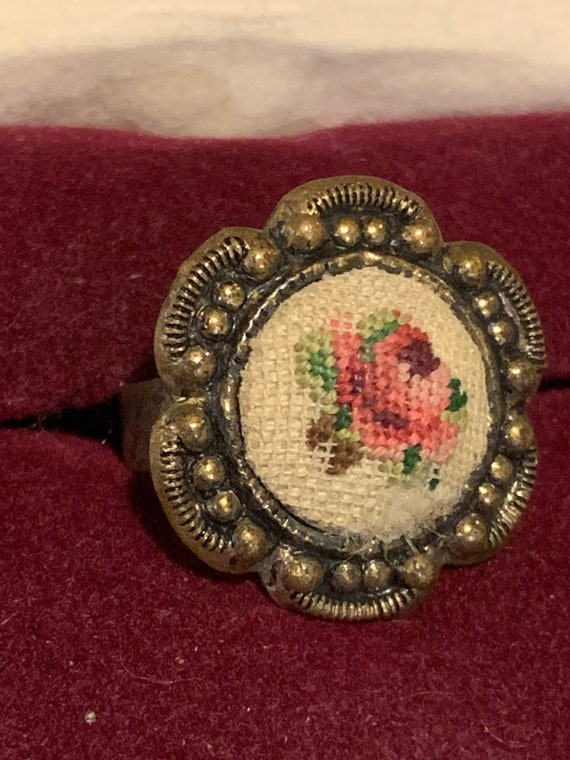 Handmade vintage Victorian needle point ring. Ros… - image 3