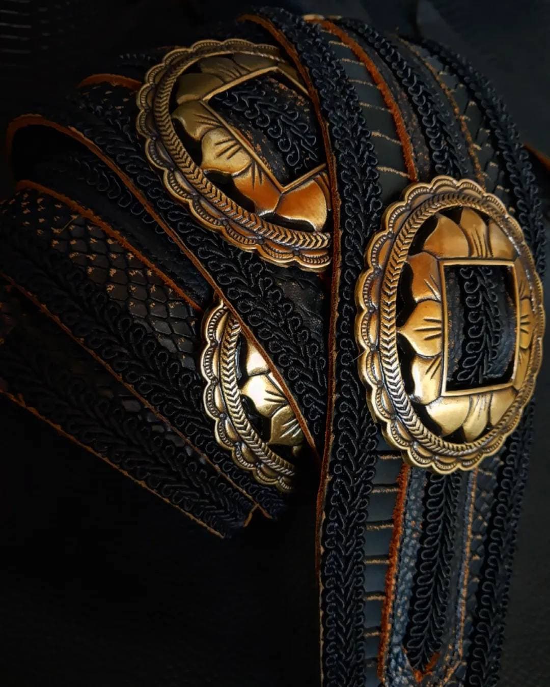 Black Reptile Guitar Strap With Conchos Etsy