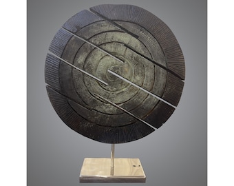 Escultura de madera redonda Original de 19,2x15,7 ", arte de escritorio de madera oscura creativa, figura de mesa de madera abstracta, disco de laberinto