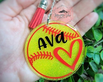 Personalized Softball Keychain, Glitter Softball Keychain, Softball Gifts, Softball Mom Keychain, Softball Mom Gifts, softball accessories