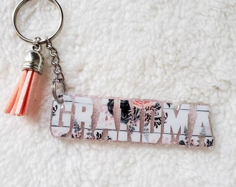 Customizable Grandma keychain, Glitter grandma keychain, grandma keychain, personalized mother's day gift, grandma gifts, gifts for grandma