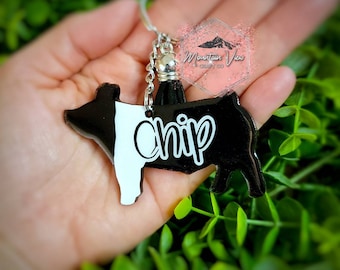 Customizable Hampshire Pig Glitter keychain, personalized pig keychain, 4H show gifts, personalized pig accessories, pig mom, pig key ring