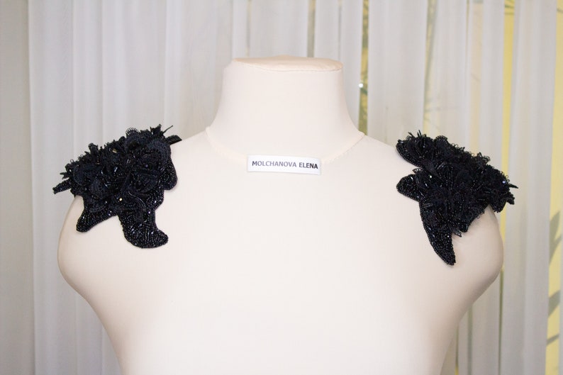 Beaded shoulder jewelry Epaulettes shoulder black color