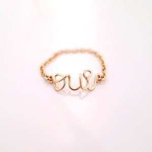 Bague Oui, bijoux personnalisable, mot, initial, fiançailles, saint valentin, cadeau pour elle, anneaux, lettres, fil enroulé, bague chaine