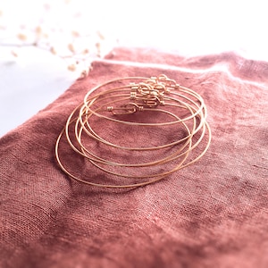 Minimalist bangle bracelet set, fine, elegant jewelry, gold or silver, 14k gold filled or 925 silver, smooth or twisted wire, ideal for accumulation
