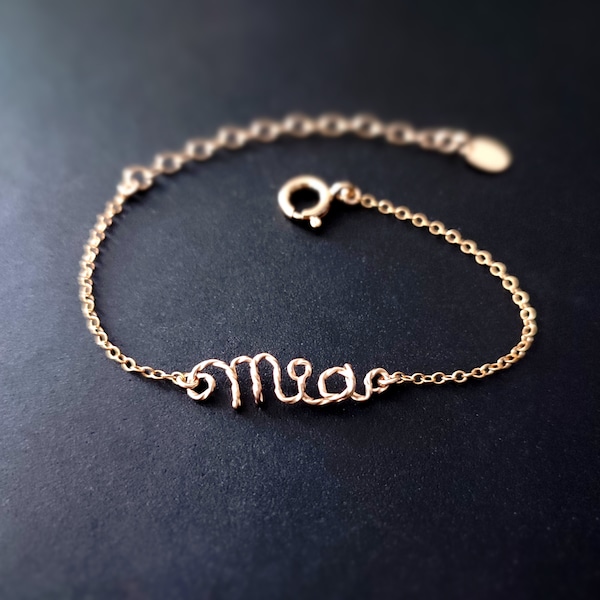 Bracelet Ajustable à Message Personnalisé fabriqué en France pour un bijou unique et sur-mesure