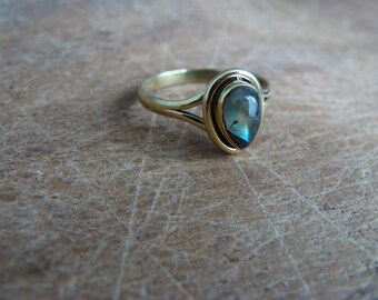 Morning dew elven brass ring labradorite