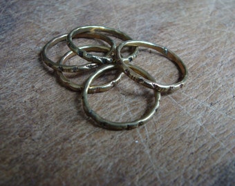 Narrow stacking ring ring golden finger link hippie brass bronze