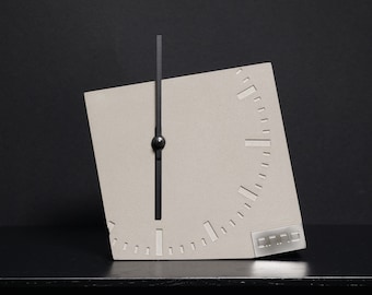 Skulptur: Tischuhr "brik" aus Beton - Sculpture desk clock "brik" made of concrete, Handmade in Germany