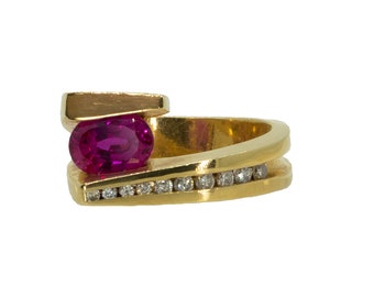 14KT Yellow Gold 1.96ctw Pink Sapphire and Diamond Band
