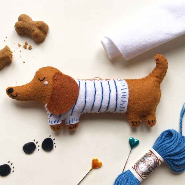 Pdf Instructions to Sew Your Own Sausage Dog Feltie, Plush sewing pattern, sausage dog stuffie, sausage dog plushie, digital sewing pattern