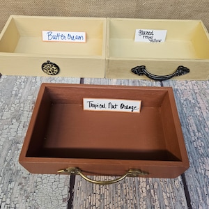 Custom Designed Wood Napkin Holder With Embellishments * Guest Towel Caddy Box zdjęcie 3