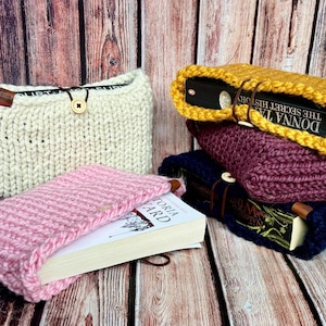 Accogliente custodia per libri lavorata a mano - Misto lana, adatta a romanzi standard con libri in brossura - Libro fantasy - Regalo perfetto per topi di biblioteca e introversi