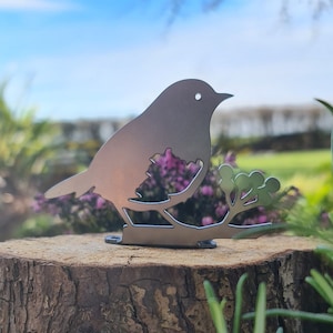 Raw Steel Robin Fence Topper – Garden Bird Ornament