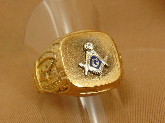 Vintage Masonic Ring - Rings from Cavendish Jewellers Ltd UK