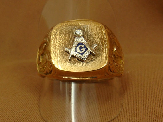 The Meaning of Masonic Rings
