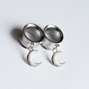 Crescent Moon Tunnels (Pair 8-20mm)