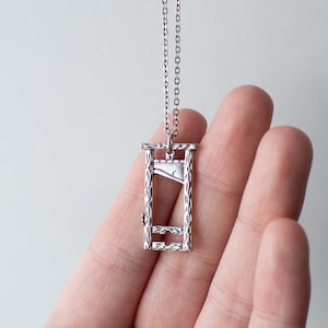 Guillotine Necklace