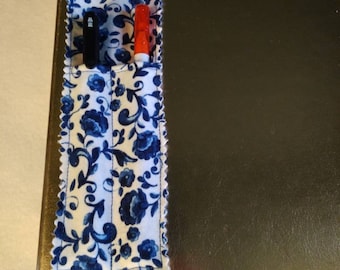Blue Floral Bookmark Pen Holder: Elastic Journal Band