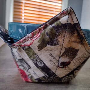 Chicken and floral print Microwave Bowl Cozy, microwave pot holder, ice cream cozy, Kitchen, Bowl Holder, Bowl Cozy, Housewarming Gift
