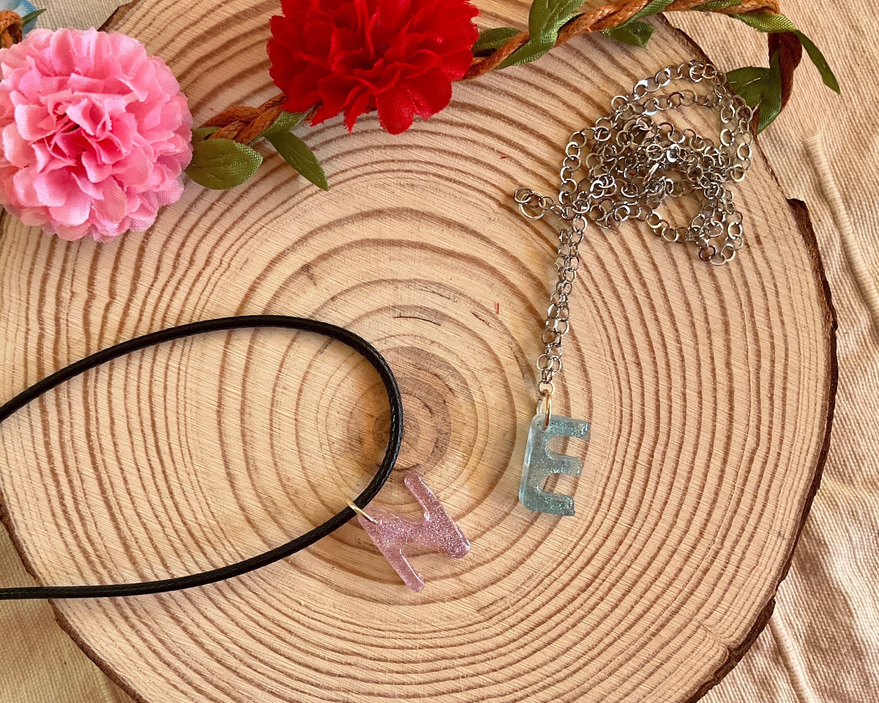 Resin initial necklace Clearance