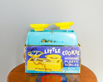 Vintage kleine Keks-Waage / Vintage Spielzeugwaage / 1960er Spielwaage / Vintage Miniatur-Waage / 1960er Spielzeug / 1960er Pretend Play / 1960er Kochen Spielzeug