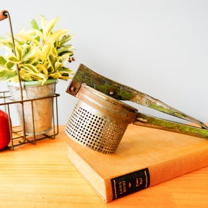 Vintage Potato Ricer/ Metal Food Presser/ 1950s Ricer/ Vintage Masher/ Vintage Masher/ Kitchen Decor/ Vintage Kitchenware/ Farmhouse Kitchen