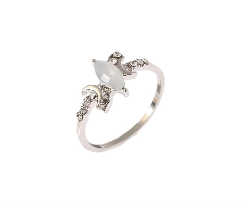 Vintage Stars and Moon Ring for Women Horse Eye Finger Rings Simple Dainty Rings Delicate Ring minimalist moon phase ring