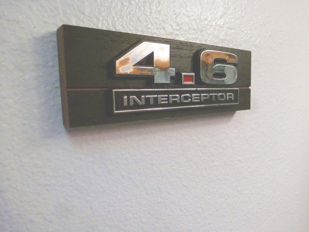 Ford 4.6L Interceptor Emblem Wall Plaque: Automotive Garage Art AE-029A ...