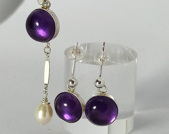 Elegante minimalistische Amethyst Ohrstecker und Amethyst Kettenanhänger eingefasst in Sterling Silber, Februar Geburtsstein