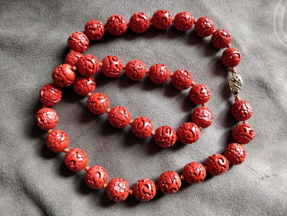 Vintage Chinese cinnabar bead necklace, old Chine