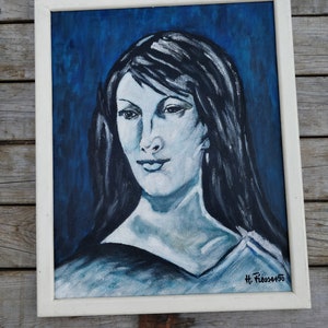 Painted blue Girl, modernist
