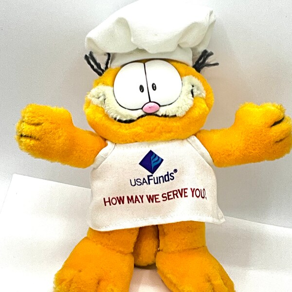 Gorgeous collectible and Vintage Garfield stuffed animal, chef, how may we serve you.