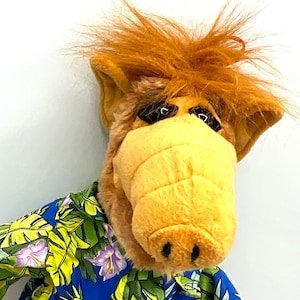Gorgeous Collectible and Vintage Alf, Alien With Hawaiian Shirt