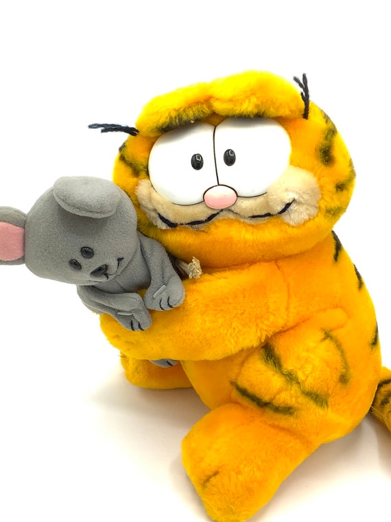 Gorgeous Collectible and Vintage Garfield Stuffed Animal With a