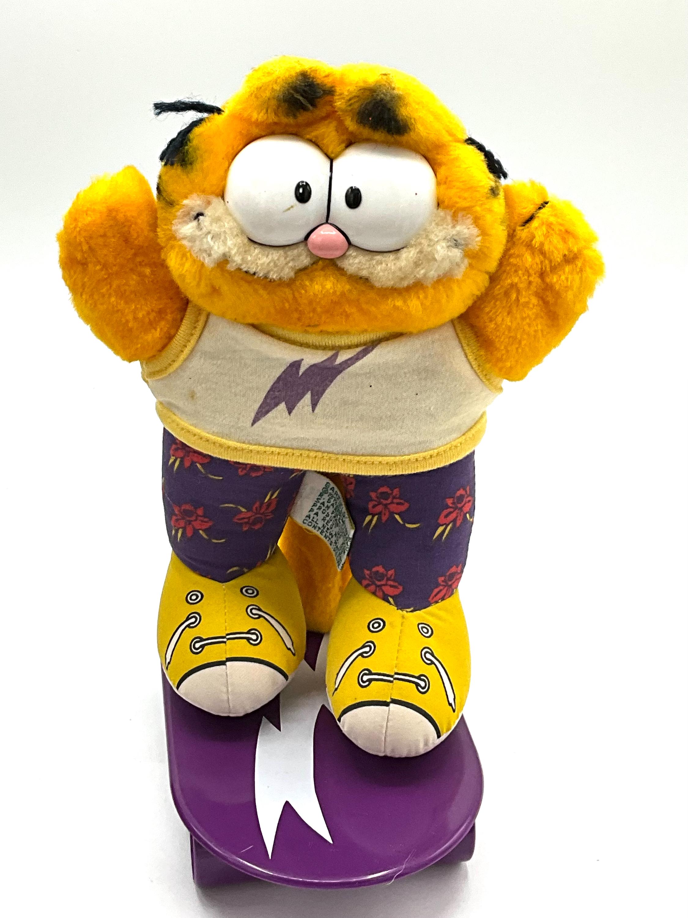Gorgeous Collectible and Vintage Stuff Animal as Garfield With