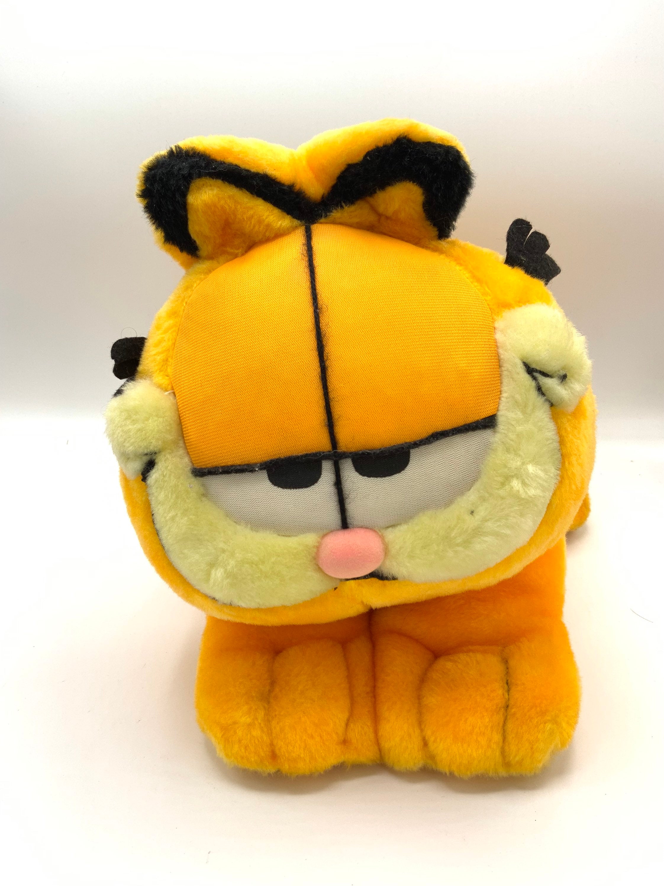 Gorgeous Collectible and Vintage Garfield Stuffed Animal, Cat