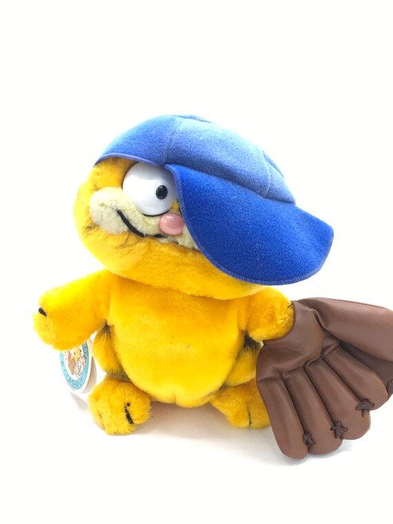 Gorgeous Collectible and Vintage Garfield Stuffed Animal Baseball