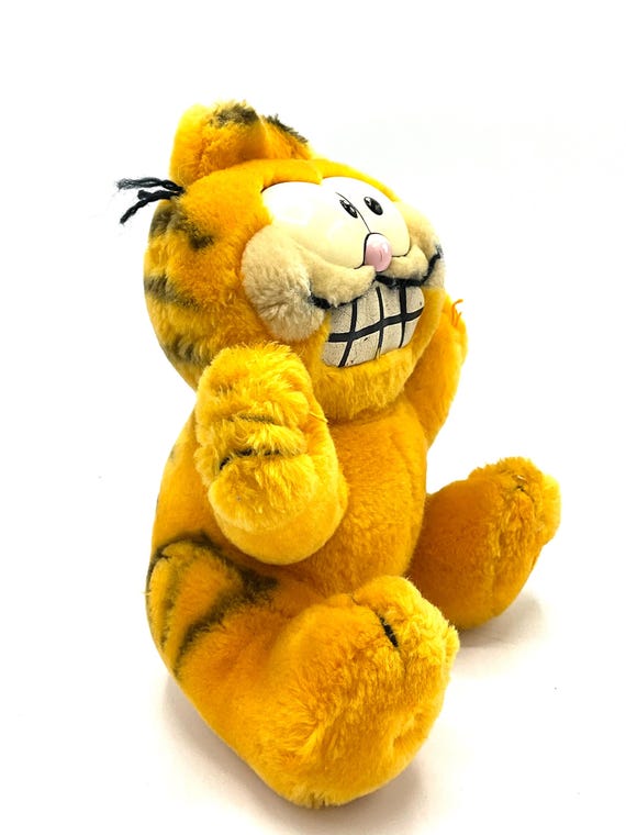 Gorgeous Collectible and Vintage Garfield, Stuffed. With Big Smile