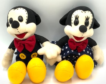 Magnifique ensemble de souris Mickey et Minnie classiques de collection et vintage de Disney.