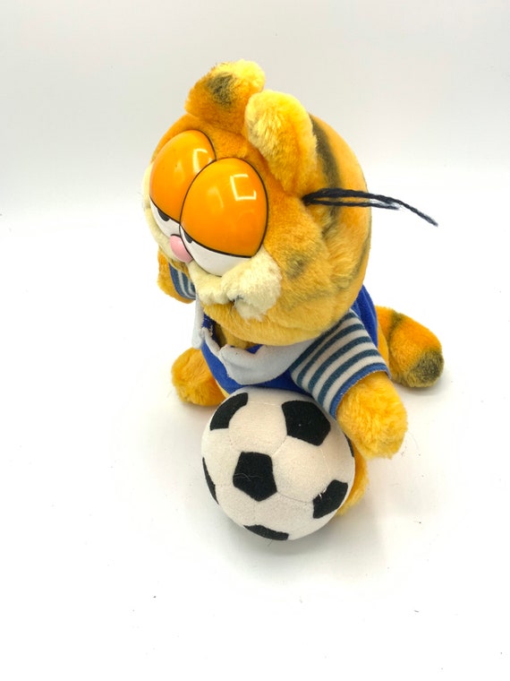 Gorgeous Collectible and Vintage Garfield is Playing Soccer