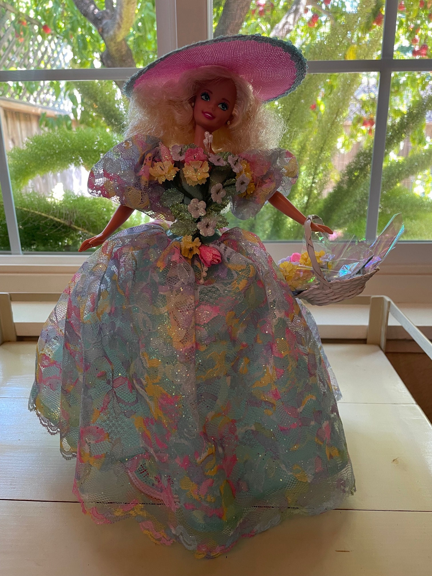 Barbie/spring Bouquet Barbie/enchanted Seasons Collection