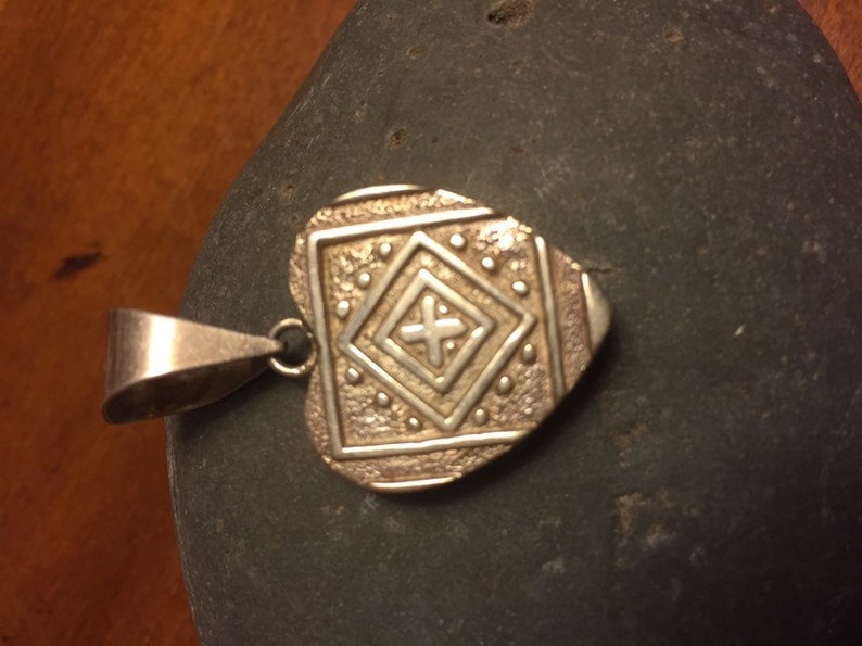 Navaho Gemstone Pendant