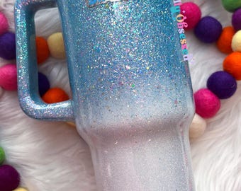 Stanley Glitter Tumbler, Blue Stanley glitter tumbler, glitter Stanley tumbler, glitter tumbler, Blue glitter tumbler, epoxy glitter cup