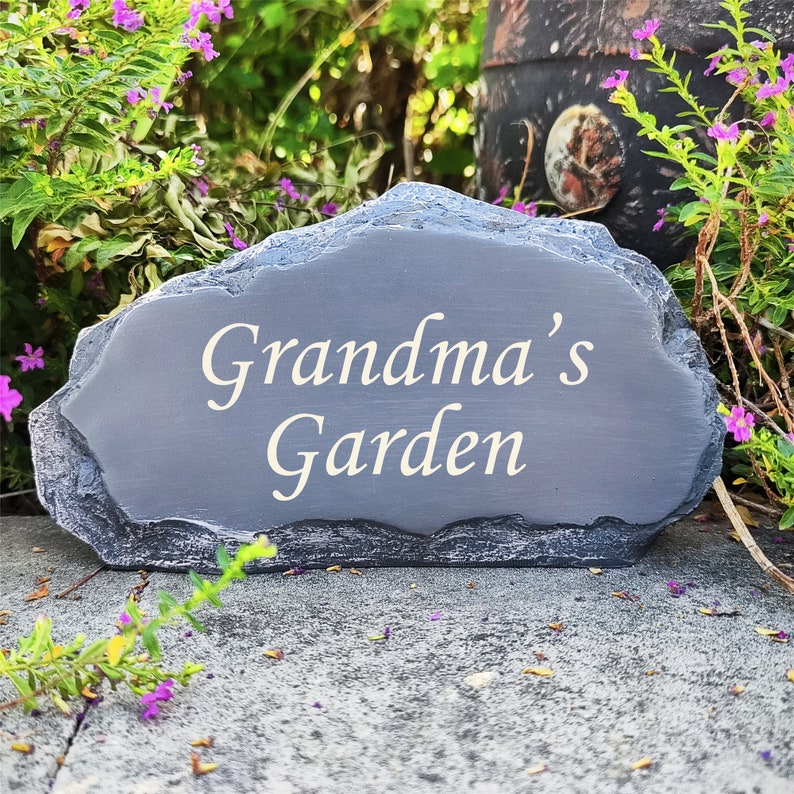 Personalized Garden Stones Engraved with Any Message, Engraved Welcome Stones Memorial Stones Decorative Stones Cemetery Stones Decorations image 2