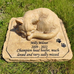 Cat Memorial Stones Grave Markers with A Sleeping Cat Statue, Cat Garden Stones Loss Headstones Grave Stones Engraved with Cat's Name image 6